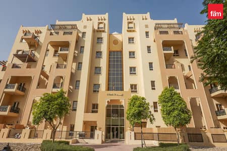 Rented | Bright | Furnished | Corner Unit