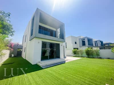 3 Bedroom Villa for Rent in Dubai Hills Estate, Dubai - Landscaped | Close to Pool  | Vacant