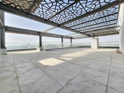 High Floor Fully Furnished 3 Bedroom Plus Maid Room