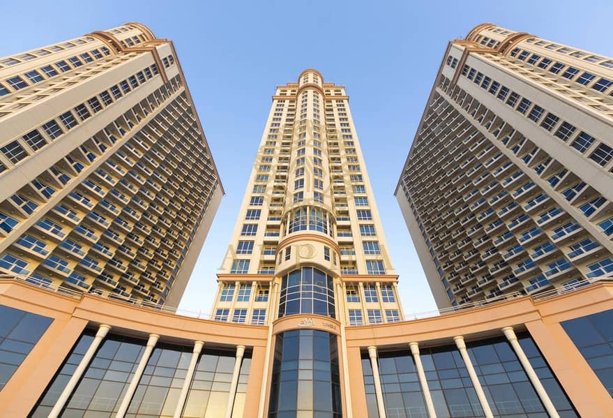 3 Lago-Vista-Towers-1. jpg