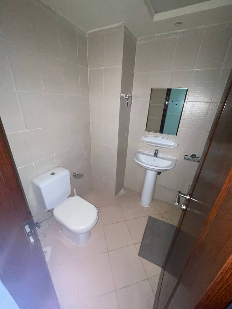 Ready To Move In I Unfurnished I Golf View - Image 8