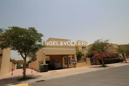 Lake view | Upgraded | Corner 6 BR Villa Lake view | Upgraded | Corner 6 BR Villa