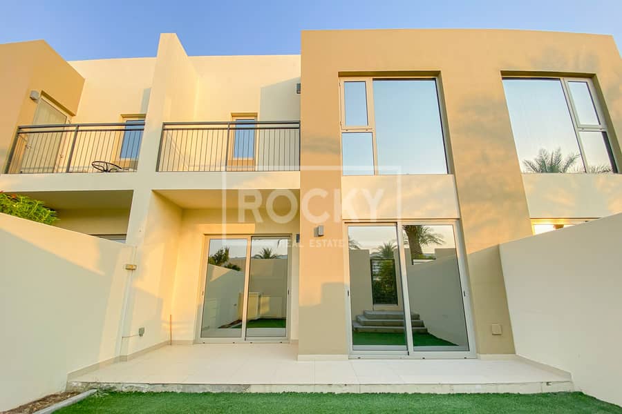 READY TO MOVE IN | GREEN VIEW |3BR+MAID READY TO MOVE IN | GREEN VIEW |3BR+MAID