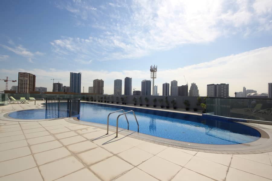 15 Pool 2. JPG