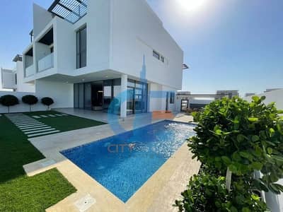 5 BHK Villa + Pool || Ready to Move || Beach View || Best Price || Free Hold Property || Water Front Island Community || Golden Visa Offer