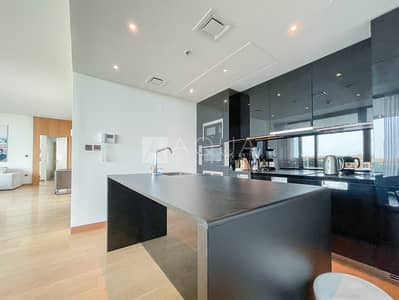 Exclusive l Close to the Yacht Club l Vacant