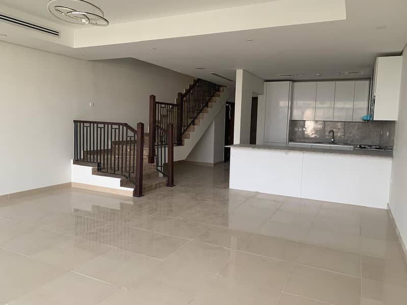 2 3br-Maids-Room-Villa-Sale-Furjan (13). jpeg
