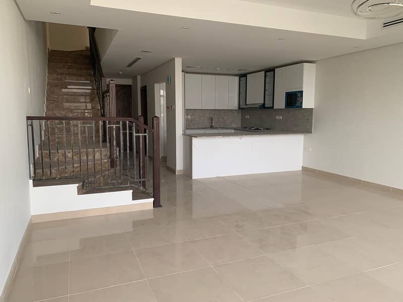 3 3br-Maids-Room-Villa-Sale-Furjan (12). jpeg