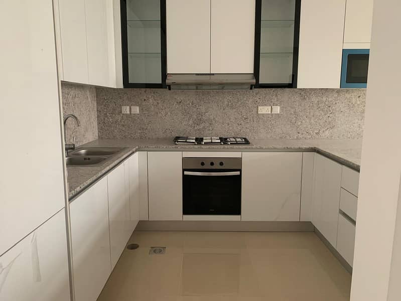 4 3br-Maids-Room-Villa-Sale-Furjan (9). jpeg