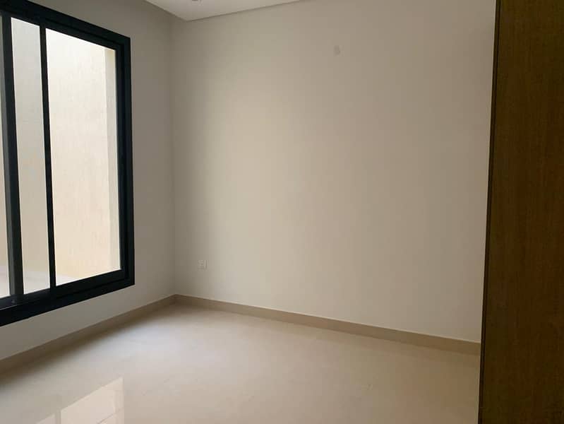13 3br-Maids-Room-Villa-Sale-Furjan (15). jpeg