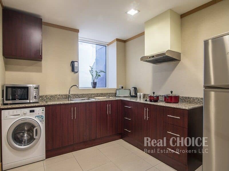 3 Kitchenette. jpg