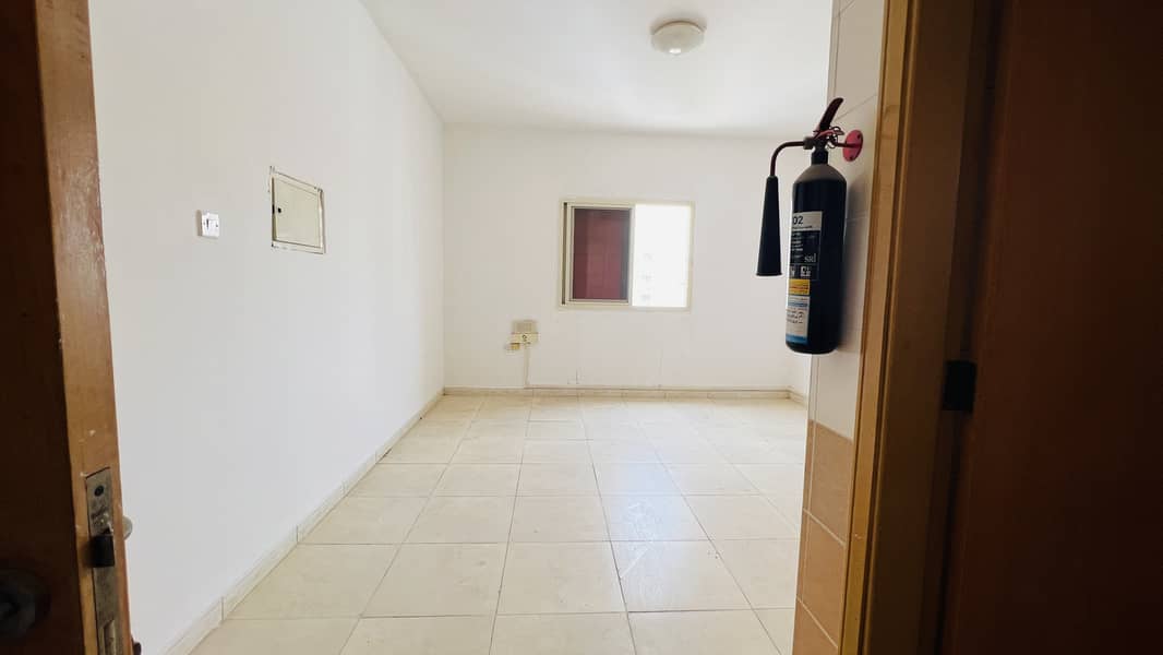 位于阿尔沙克 的公寓 12000 AED - 7834299