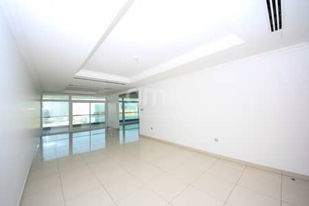 Sea View 4BR Apartment Available for Rent in Bay View Tower Sea View 4BR Apartment Available for Rent in Bay View Tower