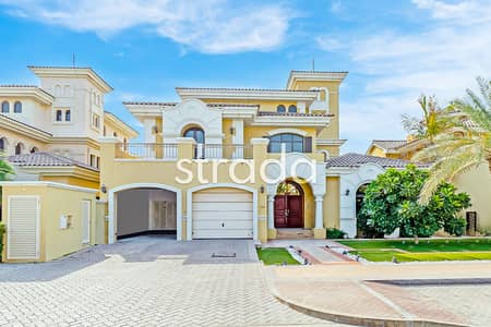 4 Bedroom Villa for Sale in Palm Jumeirah, Dubai - Exclusive Garden Home with Extended BUA