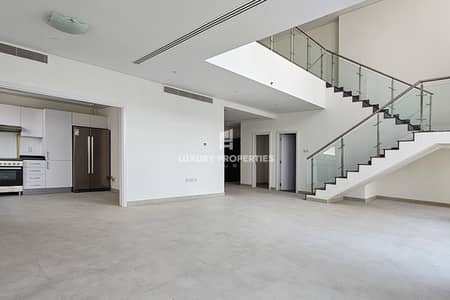 Spacious | High floor | Partial view of the palm