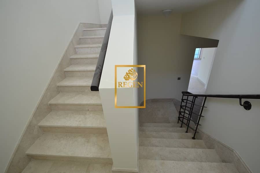 10 Staircase. JPG