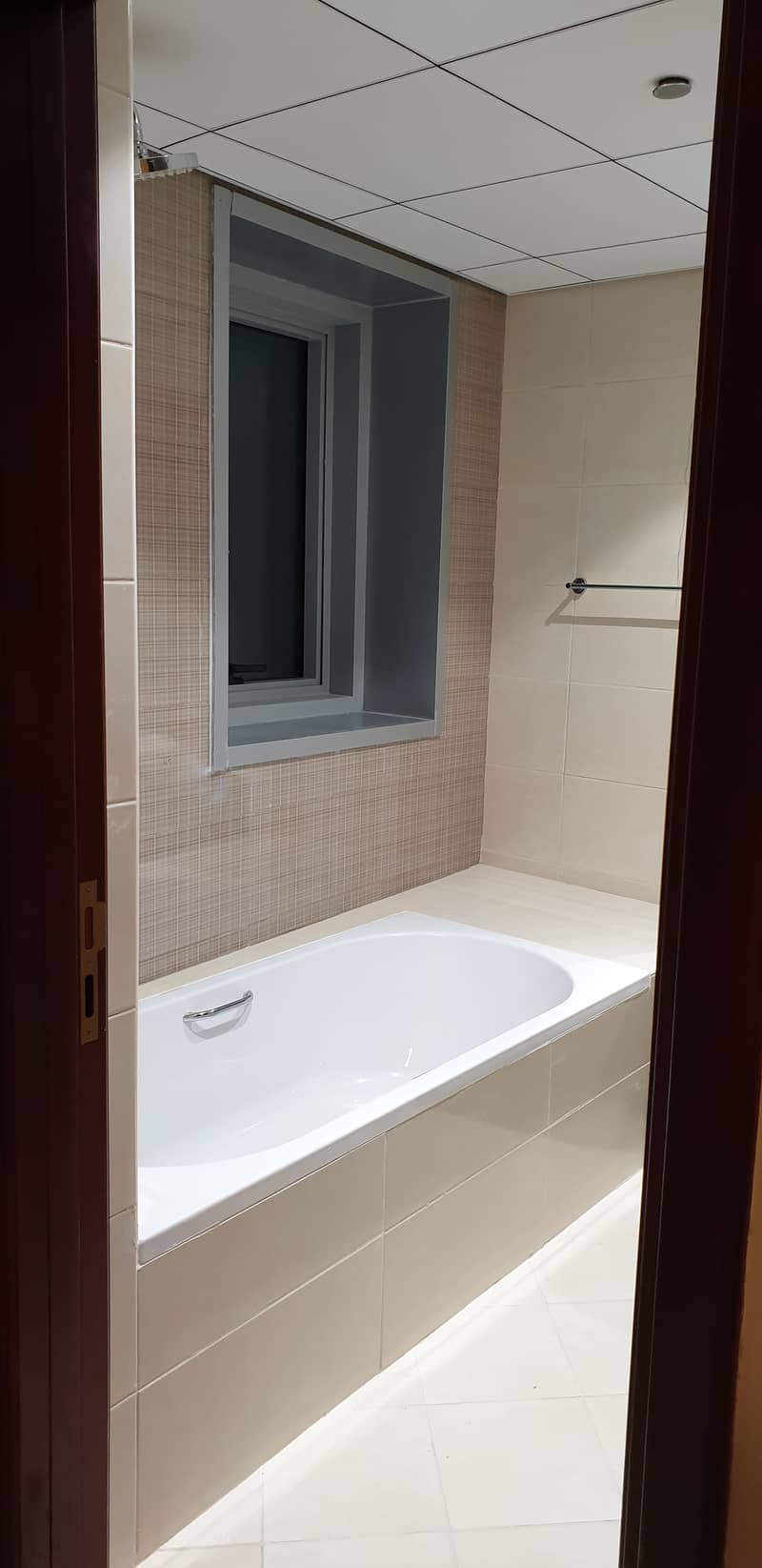 17 second room hall