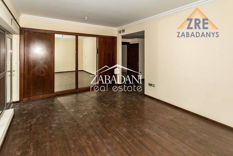 14 Podium Villa 4 Bedrooms plus Maid's Room with Burj Khalifa View