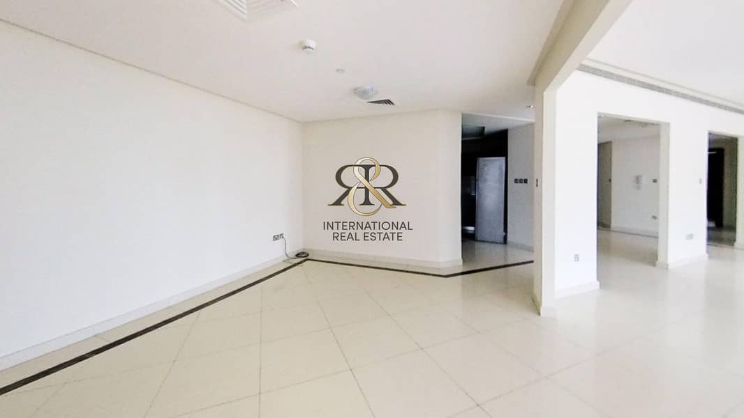 10 With 360 Video Tour | High Floor | Spacious 3 Bedrooms | Well Maintained