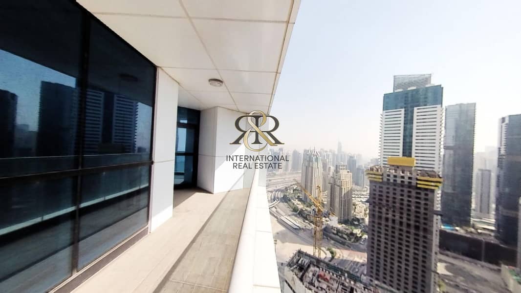 16 With 360 Video Tour | High Floor | Spacious 3 Bedrooms | Well Maintained