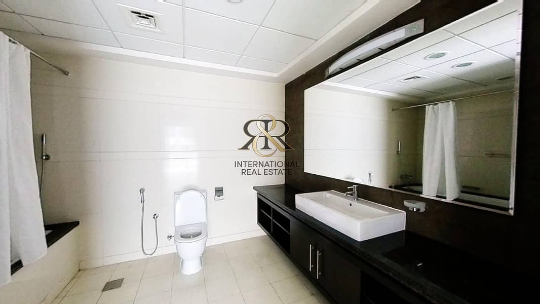 20 With 360 Video Tour | High Floor | Spacious 3 Bedrooms | Well Maintained