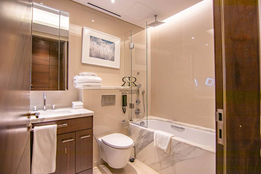 14 With 360 Video Tour | Furnished 1 Bedroom plus Study.