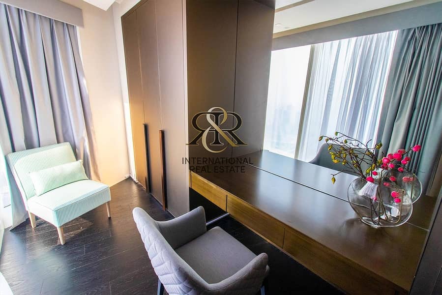 10 Sea and Palm View