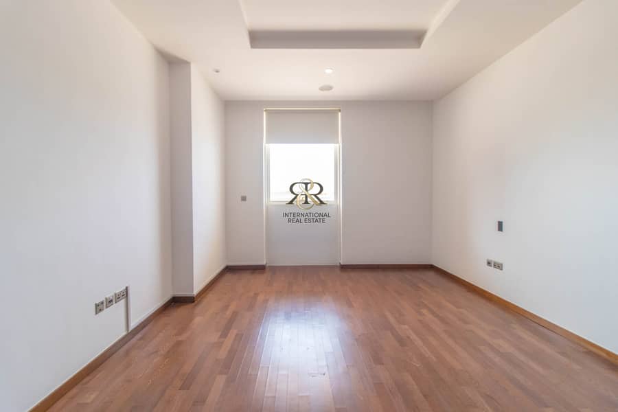 6 Rare 2 Bedrooms | Private Garage | Villa style living
