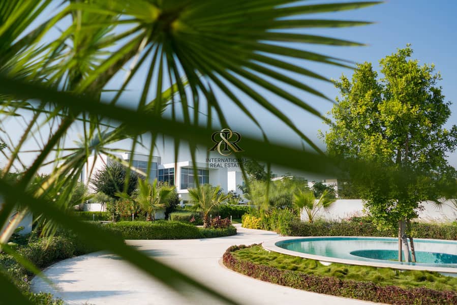 4 Luxurious Upgraded finishing | Contemporary Style Villa
