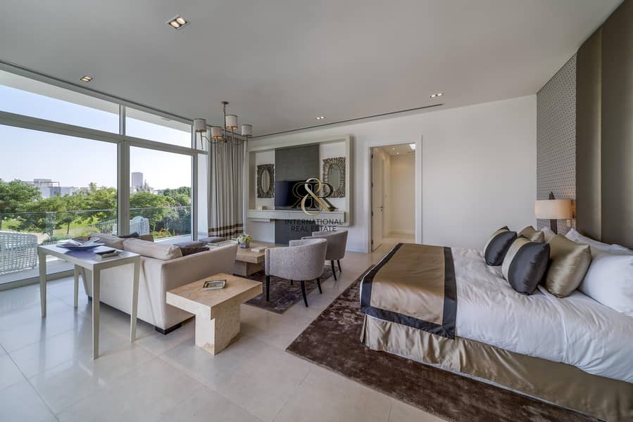 8 Luxurious Upgraded finishing | Contemporary Style Villa