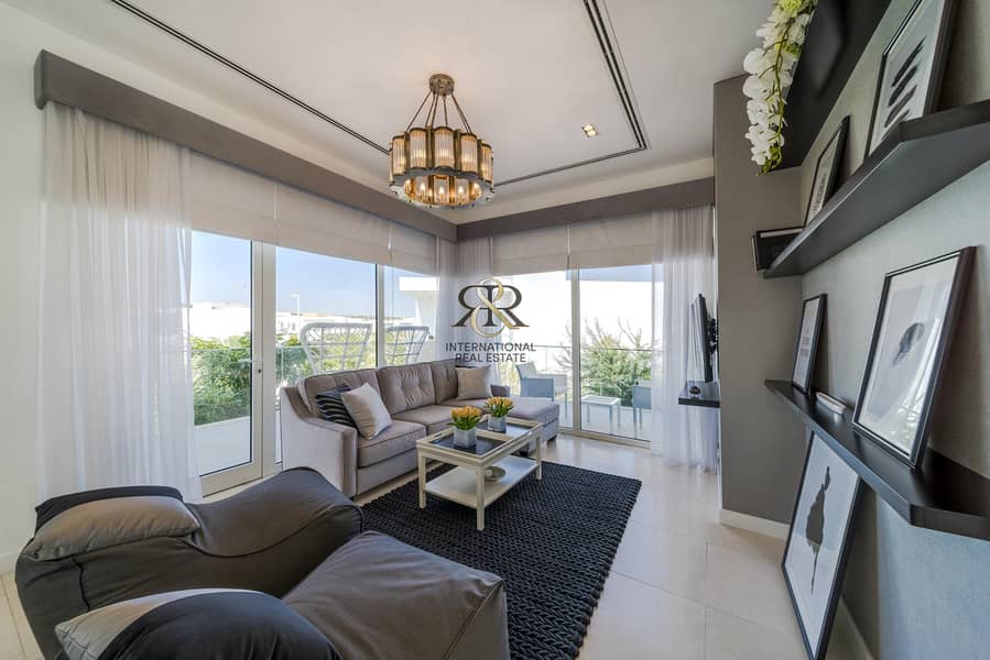 13 Luxurious Upgraded finishing | Contemporary Style Villa