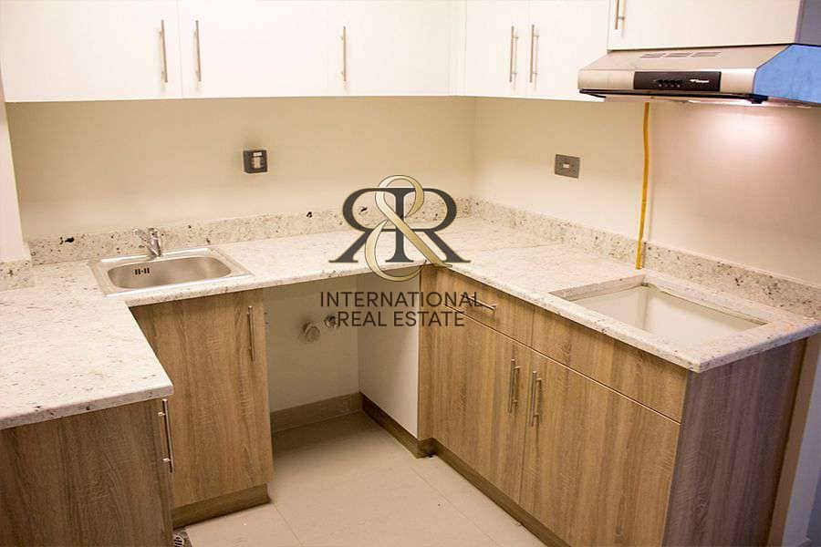 7 Highly Maintained Spacious Studio | Great Location
