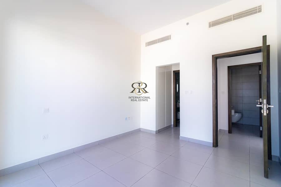 10 Corner Unit Brand New 1 Bedroom | Near Miracle Garden