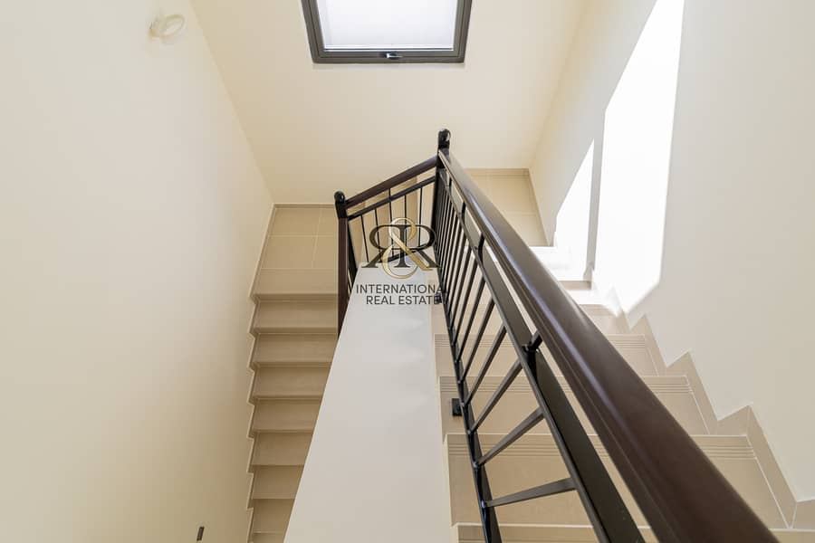 9 Brand New Spacious 3 Bedrooms with Balcony | Well Maintained