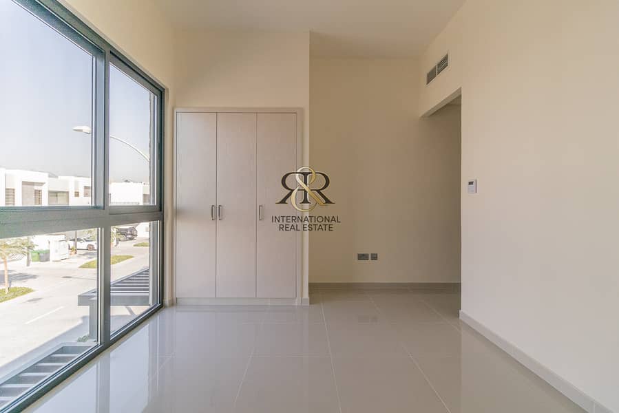 10 Brand New Spacious 3 Bedrooms with Balcony | Well Maintained