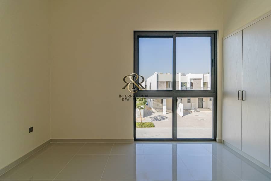 11 Brand New Spacious 3 Bedrooms with Balcony | Well Maintained