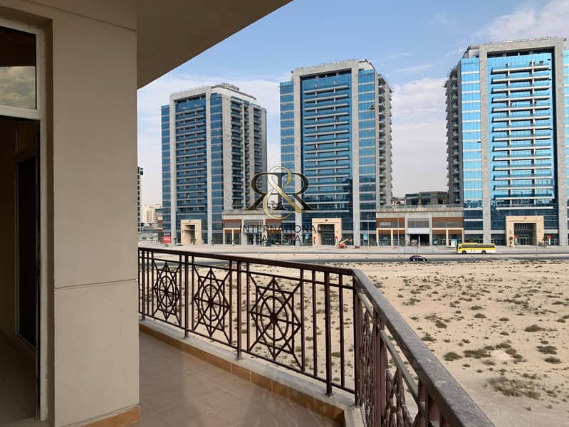 7 Vacant Unit and Spacious 2 Bedrooms with balcony
