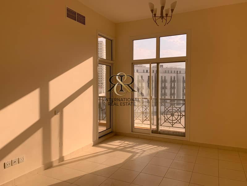 9 Vacant Unit and Spacious 2 Bedrooms with balcony