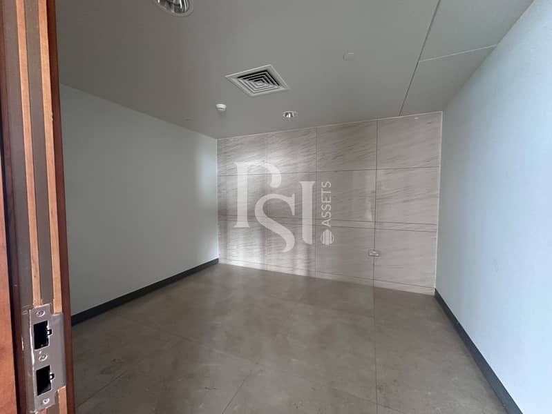 12 landmark office corniche abu dhabi (5). jpg
