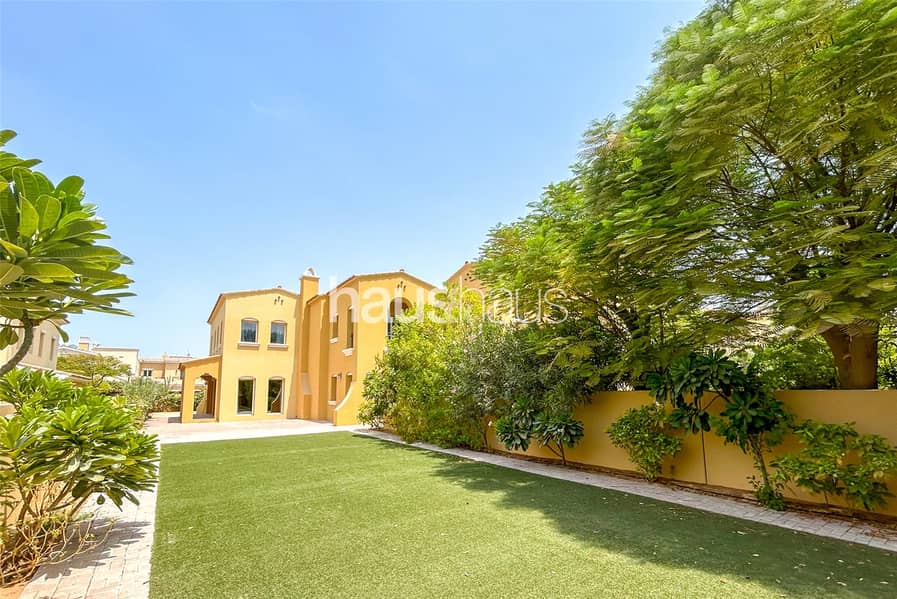 Type A | Single Row | Large Plot - Image 11