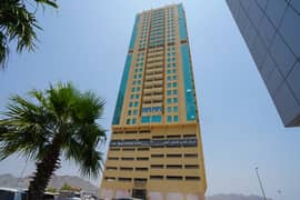 شقة في شارع حمد بن عبدالله 3 غرف 53000 درهم - 9523576