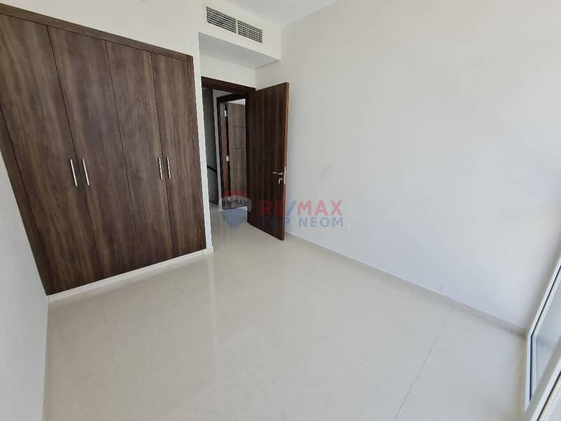 Spacious | Corner with Garden | Great Location | 3 BHK+M Spacious | Corner with Garden | Great Location | 3 BHK+M