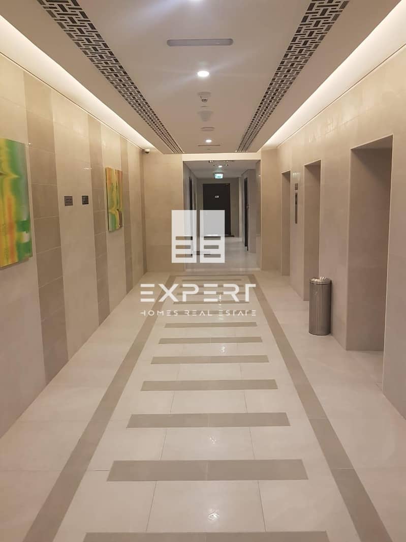 8 Bright And beautiful 3BR+lounge Apt for sale
