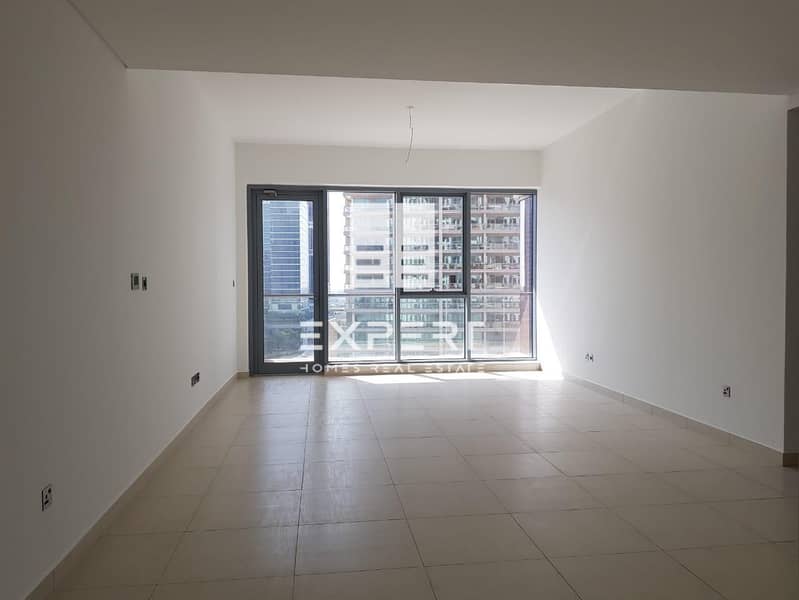 10 Bright And beautiful 3BR+lounge Apt for sale