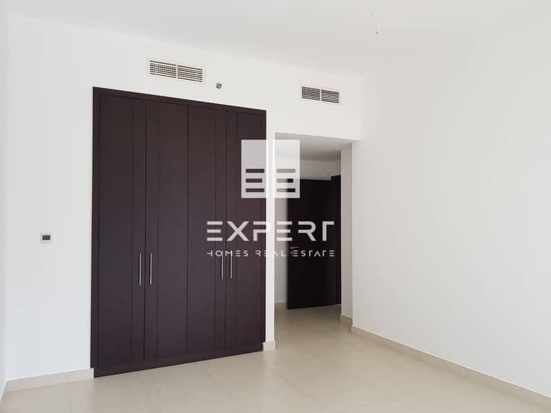 15 Bright And beautiful 3BR+lounge Apt for sale