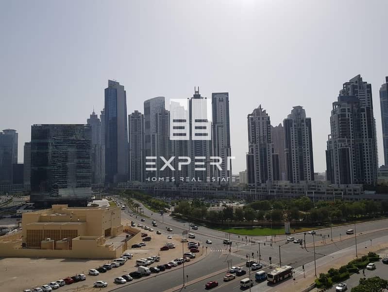 19 Bright And beautiful 3BR+lounge Apt for sale