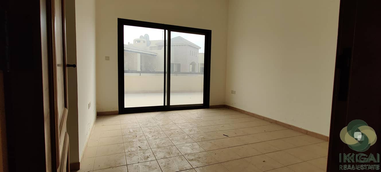 11 One Month Free | Large Balcony | No Commission