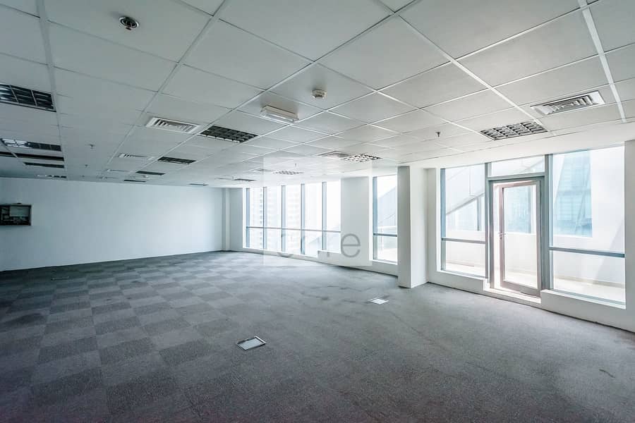 High floor | Fitted office vacant for rent