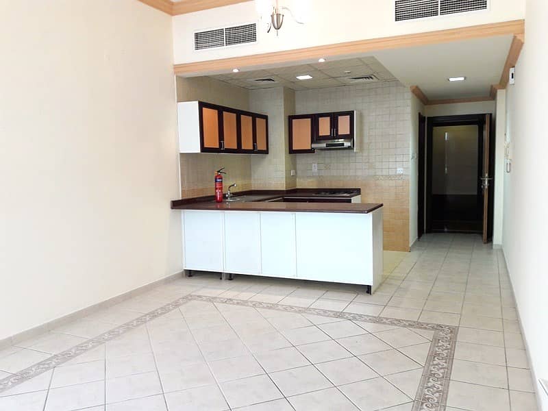 CENTRAL AC | STUDIO | GYM | PARKING | OUDMETHA CENTRAL AC | STUDIO | GYM | PARKING | OUDMETHA