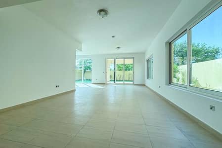 3 Bedroom Villa for Rent in Jumeirah Park, Dubai - Multiple Options | Vacant Now I Ready to Move